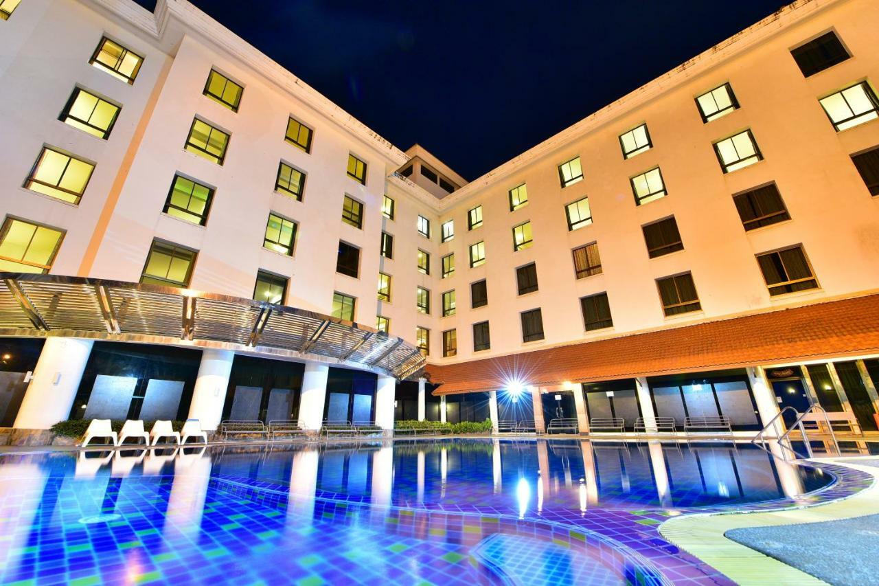 Kosit Hill Hotel Пхетчабун Экстерьер фото